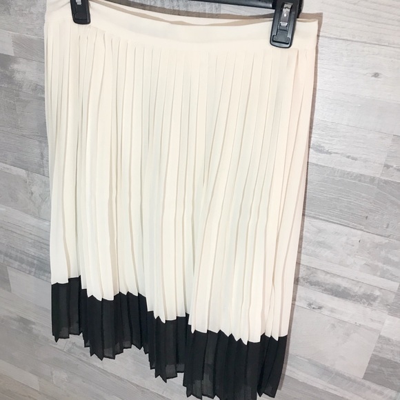 Forever 21 Pleated Colorblock Skirt Sz M - Picture 5 of 13
